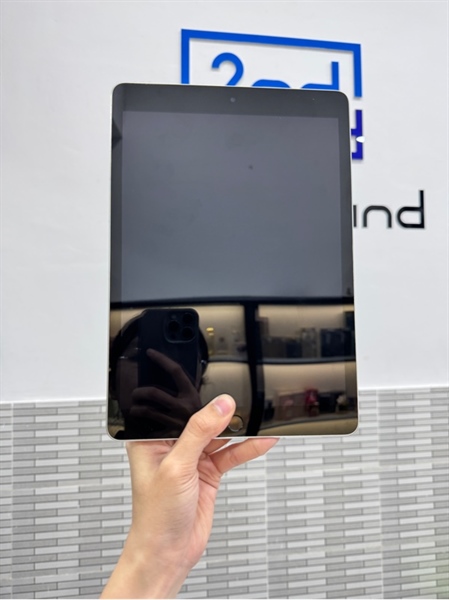 iPad Gen 9 - LL/A - 64GB - Wifi - Màu bạc - Pin 89% chu kì sạc 270 lần - Ngoại hình: 97% - cấn 1 góc, màn ám hồng + xước mèo - Body 2