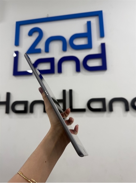 iPad Gen 9 - LL/A - IOS 18.6.2 - 4G - 64GB - Màu xám - Pin 87% - Ngoại hình 97% - Màn hồng nhẹ , màn trầy - Body 1