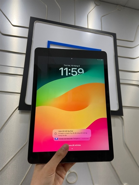 iPad Gen 9 - ZA/A - 64GB - Bản Wifi - Pin 100% thay new - Màu đen - Ngoại hình: 97% - Kèm Box 2