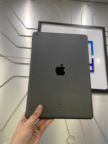 iPad Gen 9 - ZA/A - 64GB - Bản Wifi - Pin 91% - Chu kì sạc 176 lần - Màu xám - Ngoại hình: 98% - Body