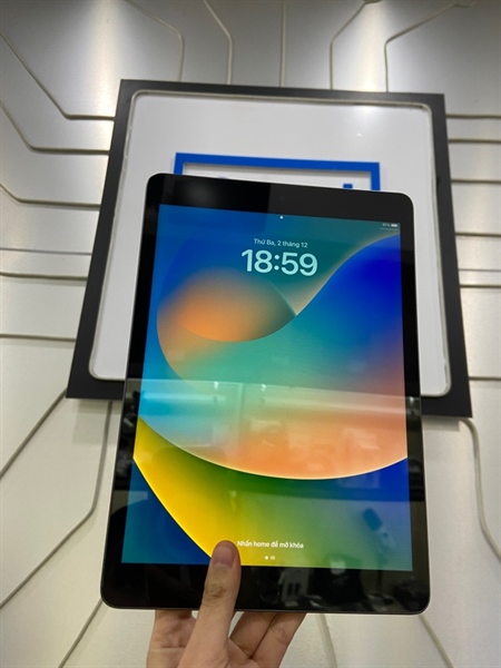 iPad Gen 9 - ZA/A - 64GB - Bản Wifi - Pin 97% - ép kính - Màu xám - Ngoại hình: 98% - Body 2