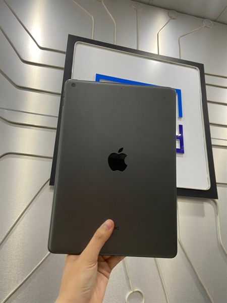 iPad Gen 9 - ZA/A - 64GB - Bản Wifi - Pin 98% - Màu xám - Ngoại hình: 98% - Body