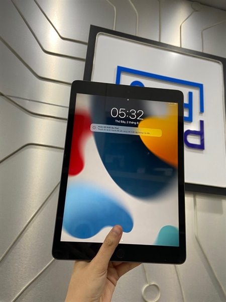 iPad Gen 9 - ZA/A - 64GB - Bản Wifi - Pin 98% - Màu xám - Ngoại hình: 98% - Body 2