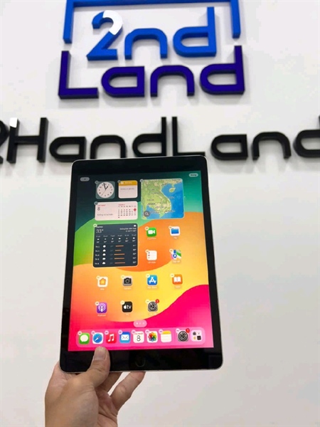 iPad Gen 9 - ZA/A - 64GB - IOS 17.7.1 - Bản Wifi - Pin 90% - Màu bạc - Ngoại hình 97% - Body 2
