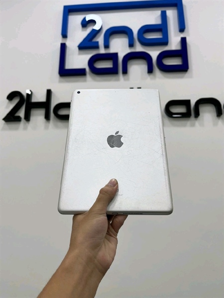 iPad Gen 9 - ZA/A - 64GB - IOS 18.04 - Bản wifi - Pin 89% - Màu bạc - Ngoại hình 97% - Màn phản quang nặng - Body
