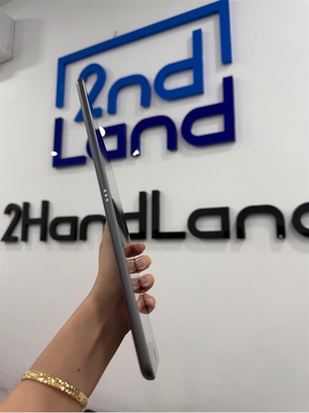 iPad Gen 9 - ZA/A - IOS 18.1.1 - Wifi - 64GB - Màu xám - Pin 88% - Ngoại hình 97% - Box , sạc LK 2