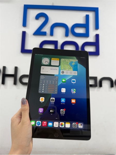 iPad Gen 9 - ZA/A - IOS 18.3 - Wifi - 64GB - Màu xám - Pin 90% - Ngoại hình 98% - Màn hồng nhẹ , bụi trong , 1 đốm phản quang nhỏ - Box , sạc 2