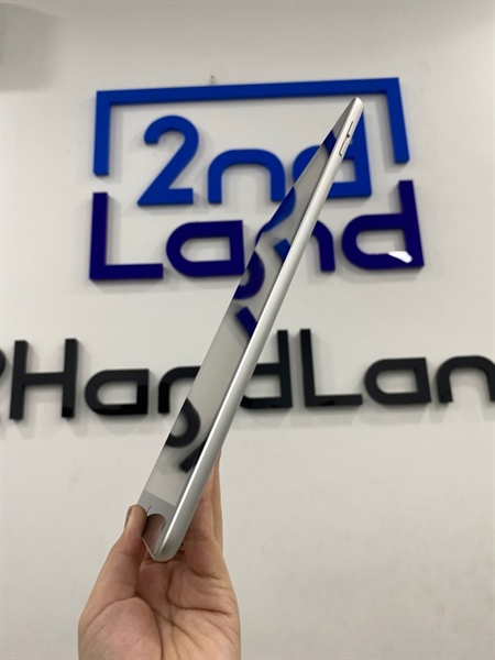 iPad Gen 9 - ZA/A - IOS 18.6.2 - Wifi - 64GB - Màu bạc - Pin 88% - Ngoại hình 97% - Màn hồng nhẹ , màn trầy - Body 2