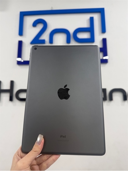 iPad Gen 9 - ZA/A - IOS 18.6.2 - Wifi - 64GB - Màu xám - Pin 90% - Ngoại hình 97% - Màn phản quang mảng lớn , viền ám vàng , tróc sơn nhiều góc - Body