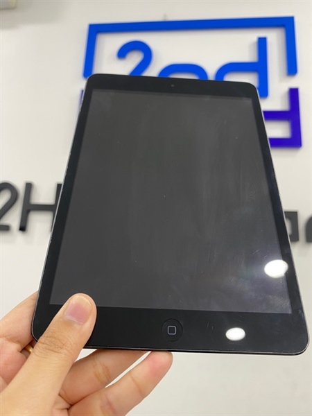 iPad mini 1 - P/A - IOS 9.3.5 - 3G - 64GB - Màu đen - Pin 87% - Ngoại hình 97% - Màn ám hồng , phản quang , hở sáng nhẹ , cấn góc , trầy xước - Kèm sạc 3