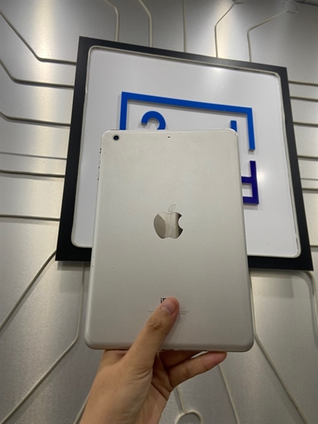 iPad Mini 2 - TH/A - 16GB - IOS 12.5 - Pin 48% - Màu bạc - Ngoại hình: 97% - màn ám, lỗi nút âm lượng - Body