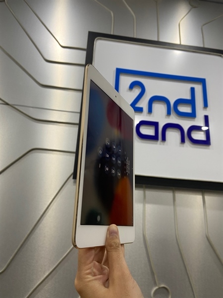 iPad Mini 4 - J/A - 16 GB - Bản 4G - IOS 15.8.3 - Pin 100% thay new - Màu vàng gold - Ngoại hình 97% - Body 3