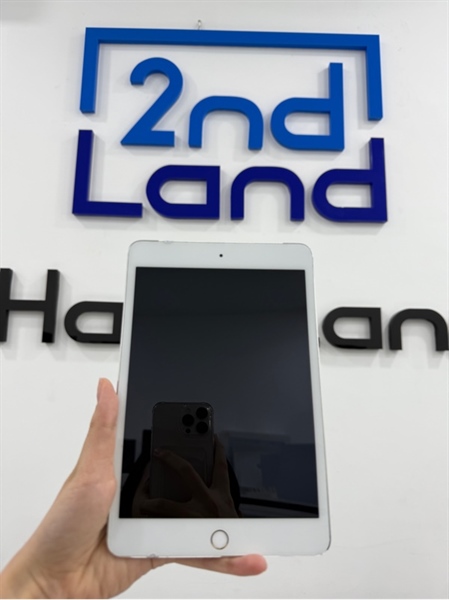 iPad mini 4 - LL/A - IOS 15.8.3 - Wifi - 128GB - Màu xám - Pin 100% - Ngoại hình 97% - Màn phản quang nhẹ, ép kính , mất miếng che bên hông - Body 2