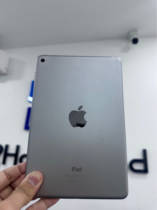 iPad Mini 4 - LL/A - IOS 15.8.8 - WIFI - 128GB - Màu xám - Pin thay 100% - Ngoại hình 97% - Màn hồng , phản quang , màn ép kính , trầy xước - Kèm sạc linh kiện