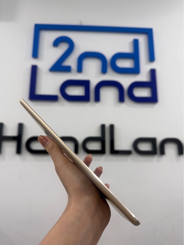 iPad mini 4 - TA/A - IOS 15.8.3 - Wifi - 64GB - Màu vàng - Pin thay 100% - Ngoại hình 97% - Màn ám hồng , màn trầy , viền trầy , cấn góc - Body