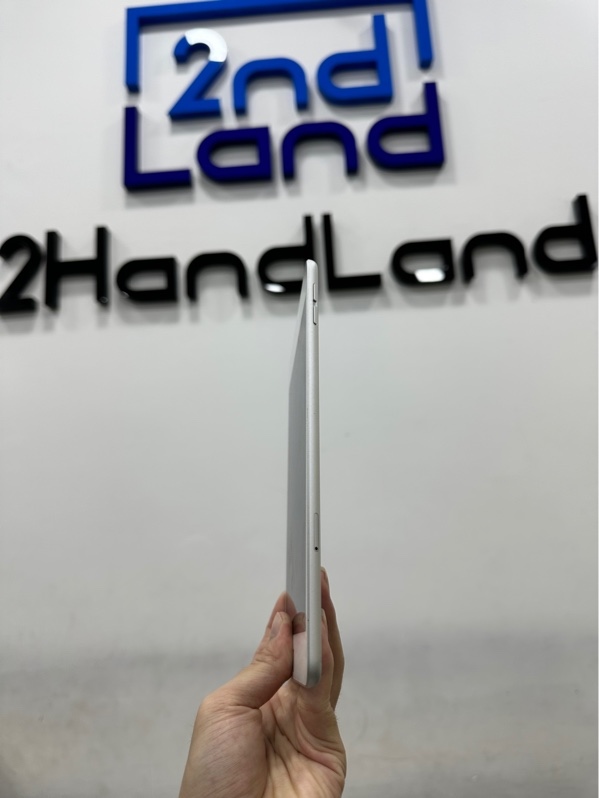 iPad Mini 5 4G - LL/A - 256GB - IOS 16.6 - Pin 87% - Màu bạc - Ngoại hình 97% - Màn ám nhẹ theo thời gian sử dụng - Body