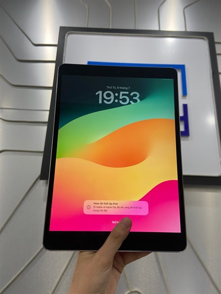 iPad Pro 10.5 inch - 2J/A - 64GB - Bản 4G - IOS 17.7 - Pin 89% - Màu bạc - Ngoại hình: 98% - 3 chấm phản quang - Body 2