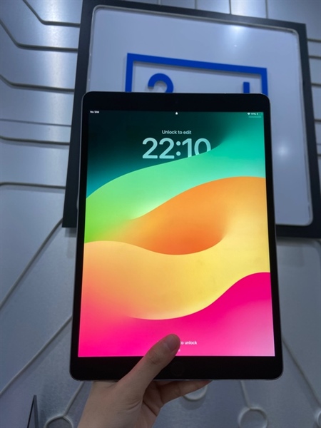 iPad Pro 10.5 inch - J/A - 64GB - IOS 17.7.2 - Bản 4G - Pin 87% - Màu xám - Ngoại hình: 97% - Body 2