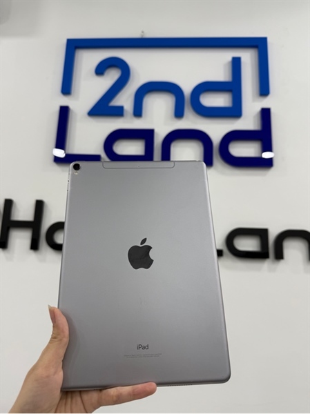 iPad pro 10.5 inch - J/A - IOS 15.3.1 - 4G - 64GB - Màu xám - Pin 86% - Ngoại hình 98% - Kèm sạc