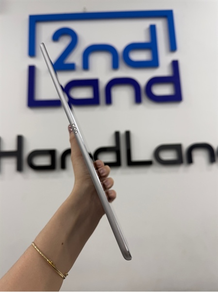iPad Pro 10.5 inch - J/A - IOS 17.4 - Bản 4G - 64GB - Màu xám - Pin 94% - Ngoại hình 97% - Màn ám hồng - Kèm sạc 1