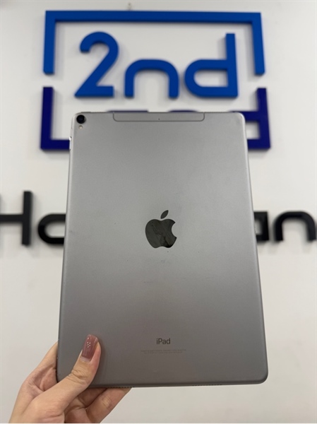 iPad Pro 10.5 inch - J/A - IOS 17.5.1 - Bản 4G - 64GB - Màu xám - Pin 91% - Ngoại hình 98% - Màn hồng nhẹ - Kèm sạc