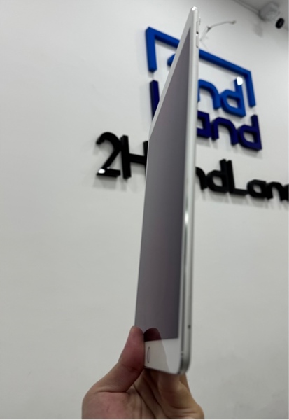 iPad Pro 10.5inch - 2J/A - 64GB - IOS 12.2 - Bản 4G - Pin 99% - Màu bạc - Ngoại hình 97% - Body 1