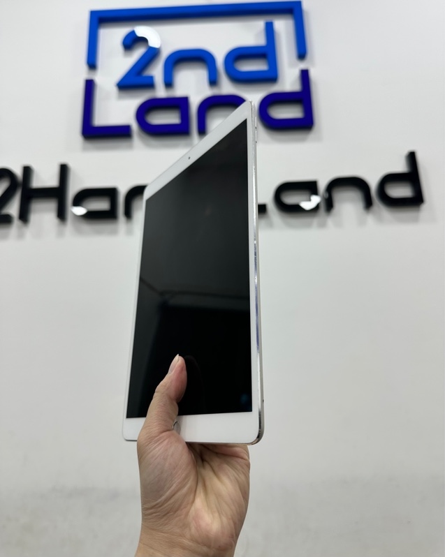 iPad Pro 10.5inch 4G - 2J/A - 256GB - IOS 17.7.10 - Pin 92% - Màu bạc - Ngoại hình 98% - Body
