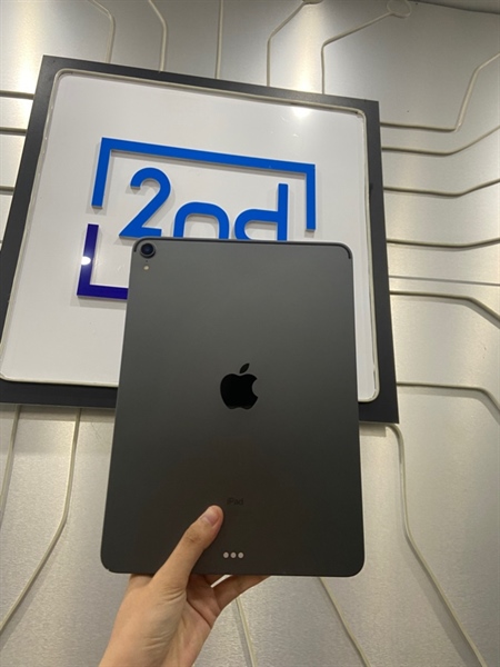 iPad Pro 11 inch 2018 - 2J/A - 64GB - Bản Wifi - Pin 89% - Màu đen - Ngoại hình: 98% - màn ám viền vàng - Body