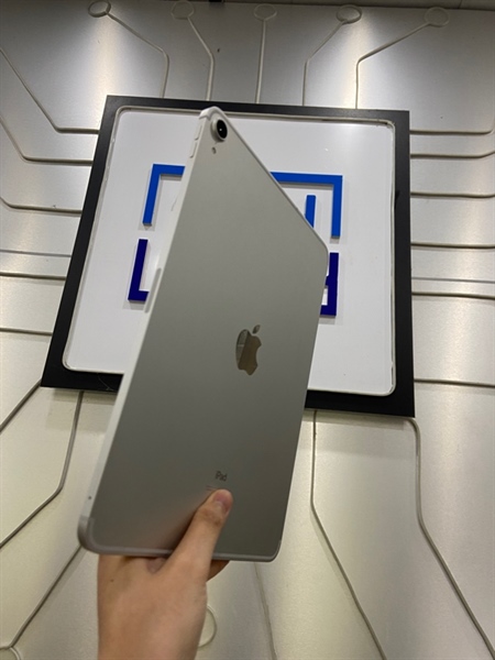 iPad Pro 11 inch 2018 - J/A - 64GB - IOS 18.7.1 - Bản 4G - Máy trả bảo hành - Pin 92% - Màu bạc - Ngoại hình: 97% - Body 1