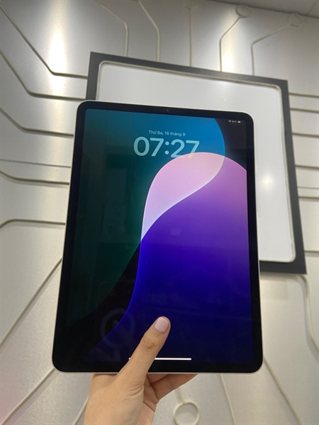 iPad Pro 11 inch 2018 - J/A - 64GB Wifi - Pin 83% - Màu trắng - Ngoại hình: 98% - Body 2
