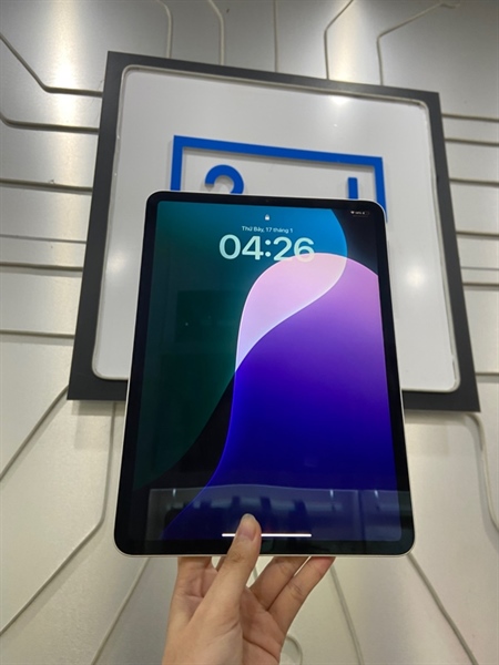 iPad Pro 11 Inch Gen 2 - VC/A -128GB - Bản Wifi - Pin 88% - Màu bạc - Ngoại hình: 97% - Cấn sườn - Body 2