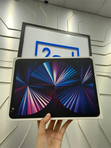 iPad Pro 11 inch Gen 3 - LL/A - 256GB - IOS 18.4.1 - Pin 94% - Màu bạc - Ngoại hình: 97.5% - FullBox 0