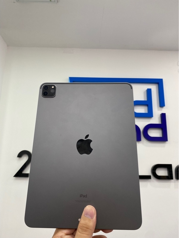 iPad Pro 11 inch Gen 3 M1 - Bản Wifi - LL/A - 128GB - Pin: 88% - Chu kỳ sạc 198 - Màu đen - Ngoại hình: 97% - Xước cấn sườn đầu - Kèm Box