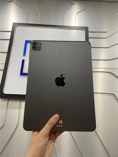 iPad Pro 11 inch Gen 3 ( Mã P khắc tên ) - LL/A - Bản Wifi - 128GB - Pin 91% ( Chu kì sạc 352 lần ) - Màu xám - Ngoại hình: 98% - Màn đẹp - Body