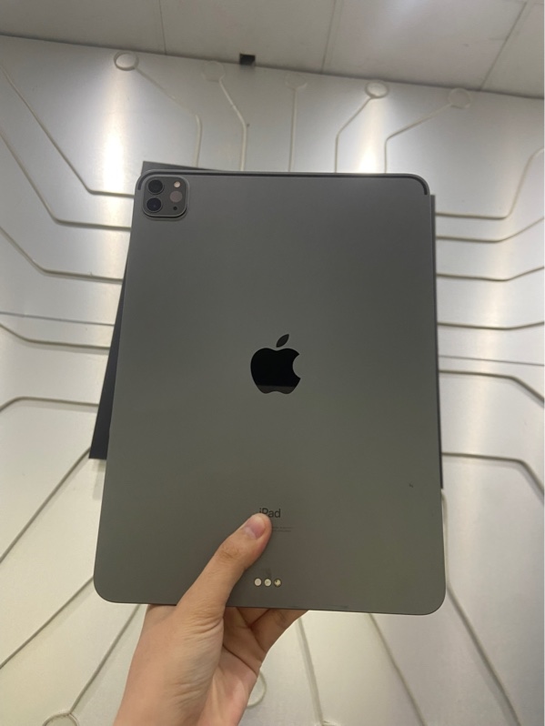 iPad Pro 11 inch Gen 3 Wifi - LL/A - Mã F - 128GB - Pin 95% - Chu kỳ sạc 446 lần - Màu đen - Ngoại hình: 97% - Body