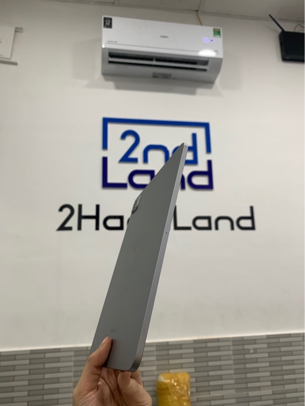 iPad Pro 11 inch gen 4 - M2 - LL/A - 128GB - Màu xám - Pin 84% chu kì sạc 723% - Ngoại hình: 98% - Cong sườn nhẹ - Body