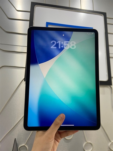 iPad Pro 11 inch Gen 4 - ZA/A - 256GB - Bản Wifi - IOS 26 Beta - Pin 93% - Màu xám - Ngoại hình: 98% - Body 4