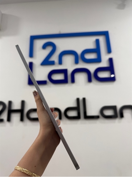 iPad pro 11 inch thế hệ 4 - Chip M2 - LL/A - IOS 18.4.1 - Wifi - 128GB - Màu bạc - Pin 100% - Ngoại hình 98% - FullBox 2