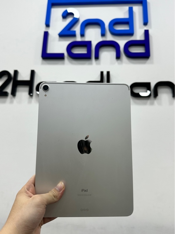 iPad Pro 11inch 2018 Wifi - LL/A - 64GB - IOS 26.5 - Pin 85% - Màu bạc - Ngoại hình 97% - Màn ám - Body