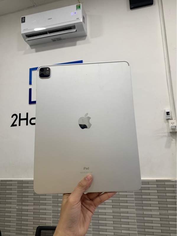 iPad pro 12.9 gen 4 - ZA/A - 128GB - Màu bạc - Pin 94% chu kì sạc 248 lần - Ngoại hình: 97% - Màn ám - Body