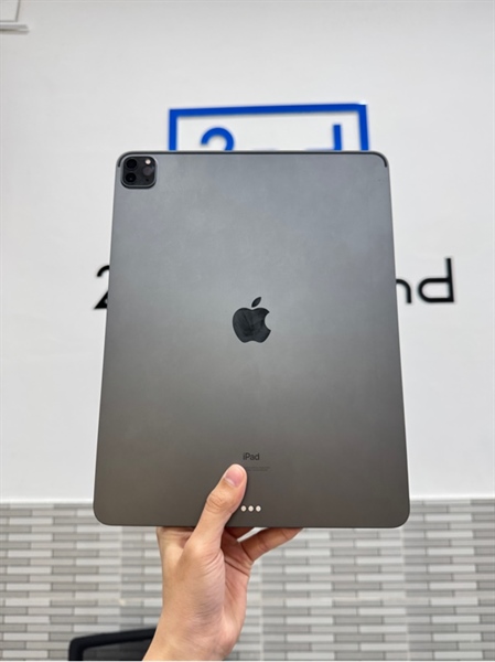 iPad Pro 12.9 gen 5 - M1 - LL/A - 128GB - Wifi - Màu xám - Pin 85% chu kì sạc 329 lần - Ngoại hình: 98 - Body