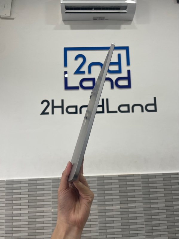 iPad pro 12.9 gen 6 wifi - M2 - ZA/A - 256gb - Pin 82% chu kì sạc 366 - Ngoại hình: 97% - Cấn góc - Fullbox