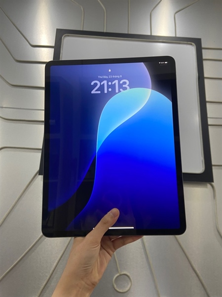 iPad Pro 12.9 inch 2018 - LL/A - 256GB - Bản Wifi - Pin 90% - Màu xám - Ngoại hình: 97% - Body 2