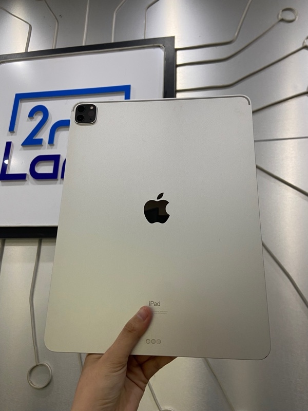 iPad Pro 12.9 inch 2020 - LL/A - 256GB - IOS 26.2.1 - Bản Wifi - Pin 87% - Màu bạc - Ngoại hình: 97% - Body