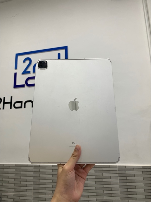 iPad Pro 12.9 inch gen 4 2020 - ZA/A - 128GB - 5G - Màu silver - Pin 77% chu kì sạc 792 lần - Ngoại hình: 97% - Body