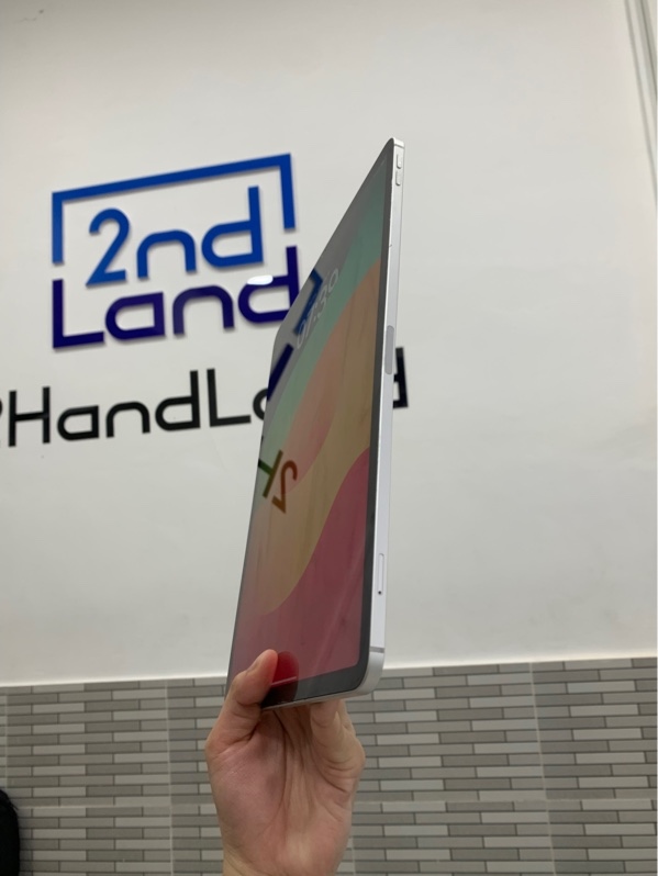 iPad Pro 12.9 inch gen 4 2020 - ZA/A - 128GB - 5G - Màu silver - Pin 77% chu kì sạc 792 lần - Ngoại hình: 97% - Body