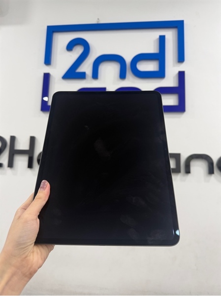 iPad pro 13 inch (M4) - LL/A - IOS 18.6 - Wifi - 256GB - Màu xám - Pin bình thường 100% chu kì sạc 27 lần - Ngoại hình 98% - Body 2