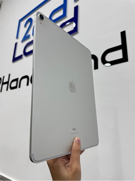 iPad Pro 2018 12.9 inch (gen 3) - J/A - 4G - 256GB - Màu bạc - Pin 91% chu kì sạc 322 lần - Ngoại hình 98% - Màn xước , phản quang 2 đốm, cấn 1 góc - Body 1