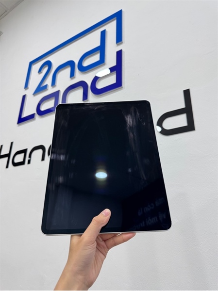 iPad Pro 2018 12.9 inch (gen 3) - J/A - 4G - 256GB - Màu bạc - Pin 91% chu kì sạc 322 lần - Ngoại hình 98% - Màn xước , phản quang 2 đốm, cấn 1 góc - Body 2