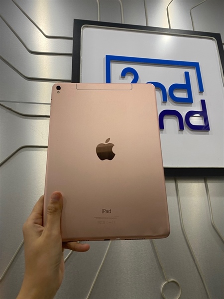 iPad Pro 9.7 inch - IOS 16.7.10 - Bản 4G - J/A - 128GB - 9.7 inch - Màu hồng - Ngoại hình 96% - Kèm sạc